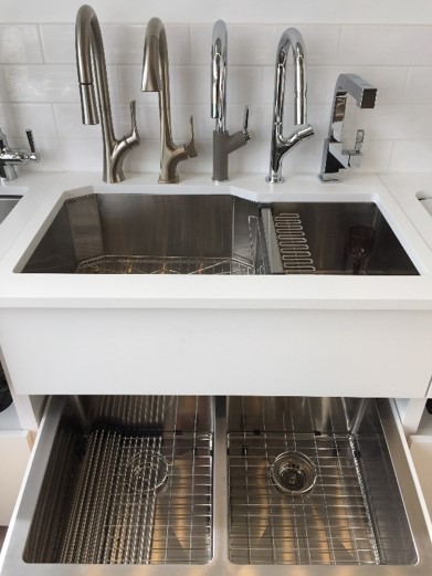The Ensuite Bath & Kitchen Showroom Hamilton | 1660 Upper Ottawa St Unit #1, Hamilton, ON L8W 3P2, Canada | Phone: (289) 309-2284