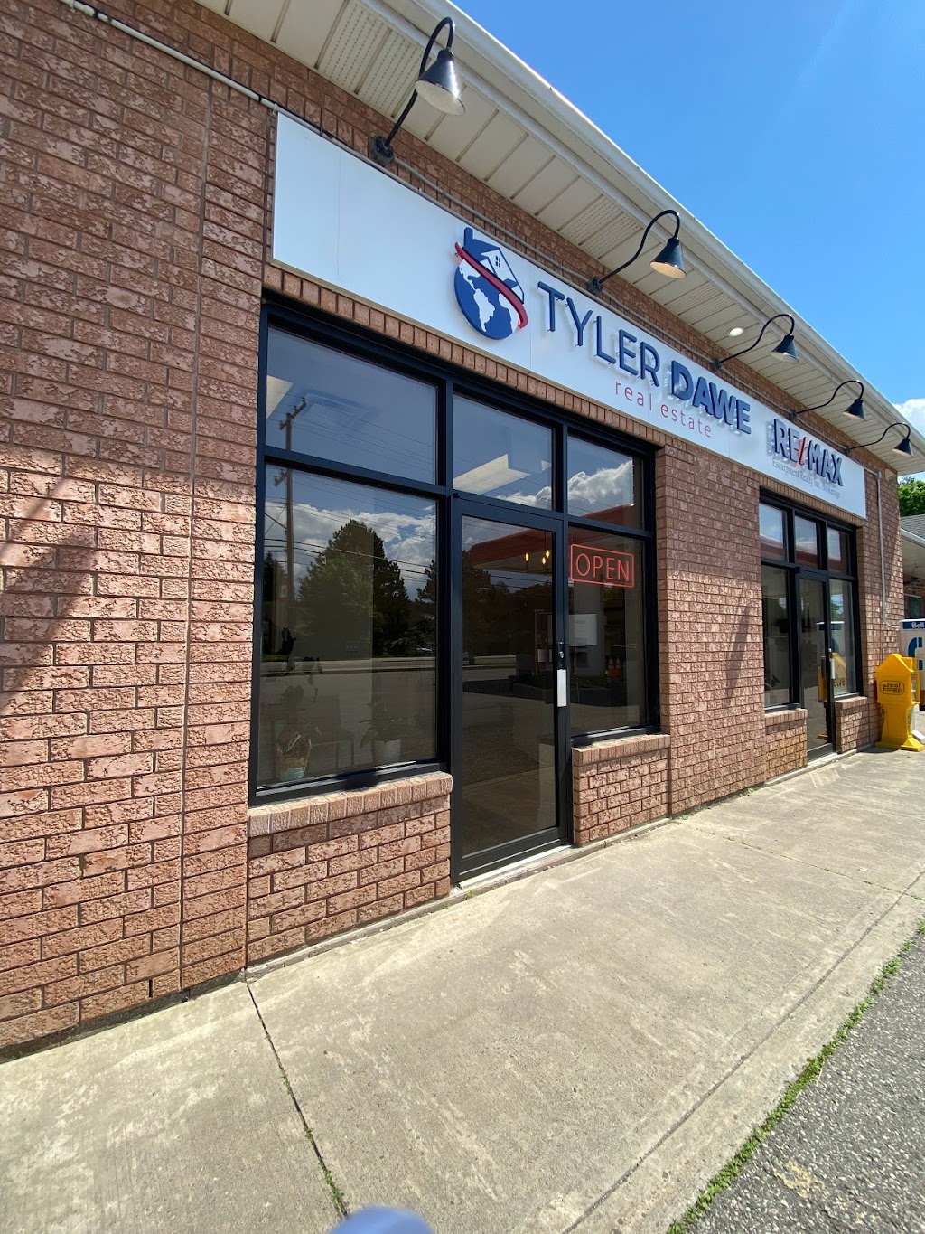 TYLER DAWE REAL ESTATE: RE/MAX ESCARPMENT REALTY INC. BROKERAGE | 295 Alma St, Rockwood, ON N0B 2K0, Canada | Phone: (519) 856-0600