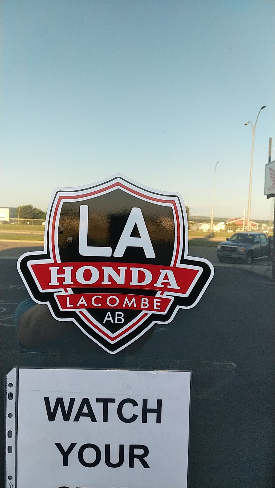 LA Honda | 4714A AB-2A, Lacombe, AB T4L 1H4, Canada | Phone: (403) 789-5555