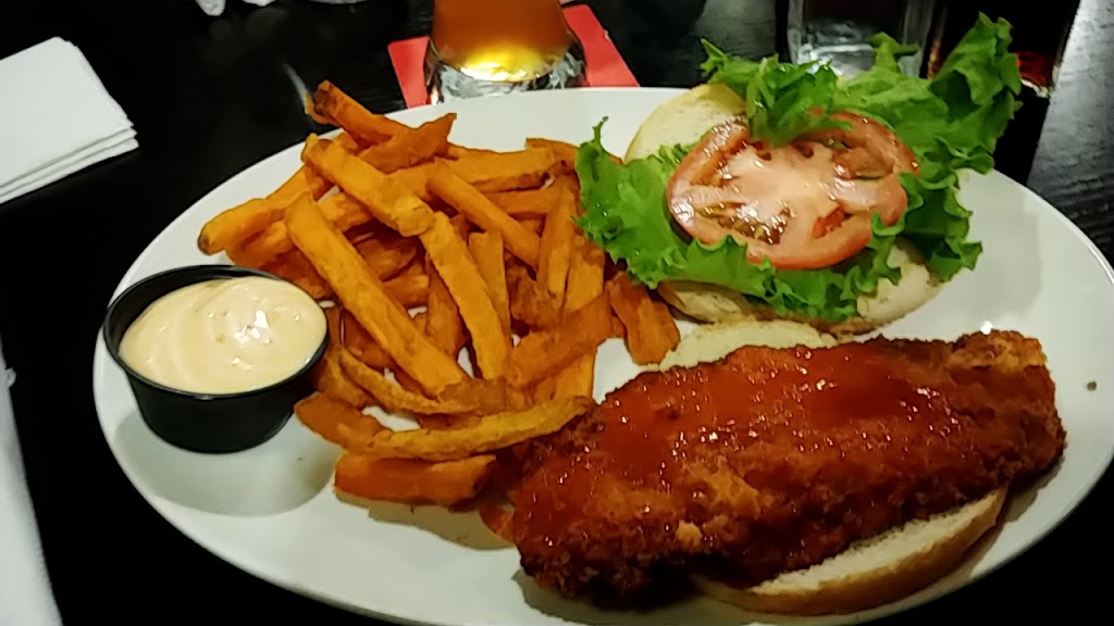 The Waltzing Weasel | 300 Taunton Rd E, Oshawa, ON L1G 7T4, Canada | Phone: (905) 721-2533