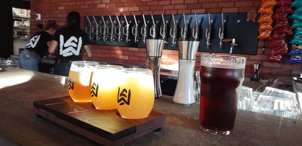 Wick Station - Microbrasserie | 167 Rue St Louis, Warwick, QC J0A 1M0, Canada | Phone: (819) 641-9425