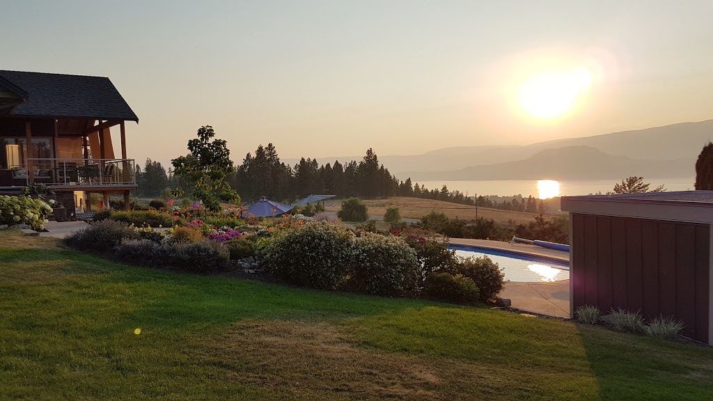 Crawford View B & B | 810 Crawford Rd, Kelowna, BC V1W 4N3, Canada | Phone: (250) 764-1140