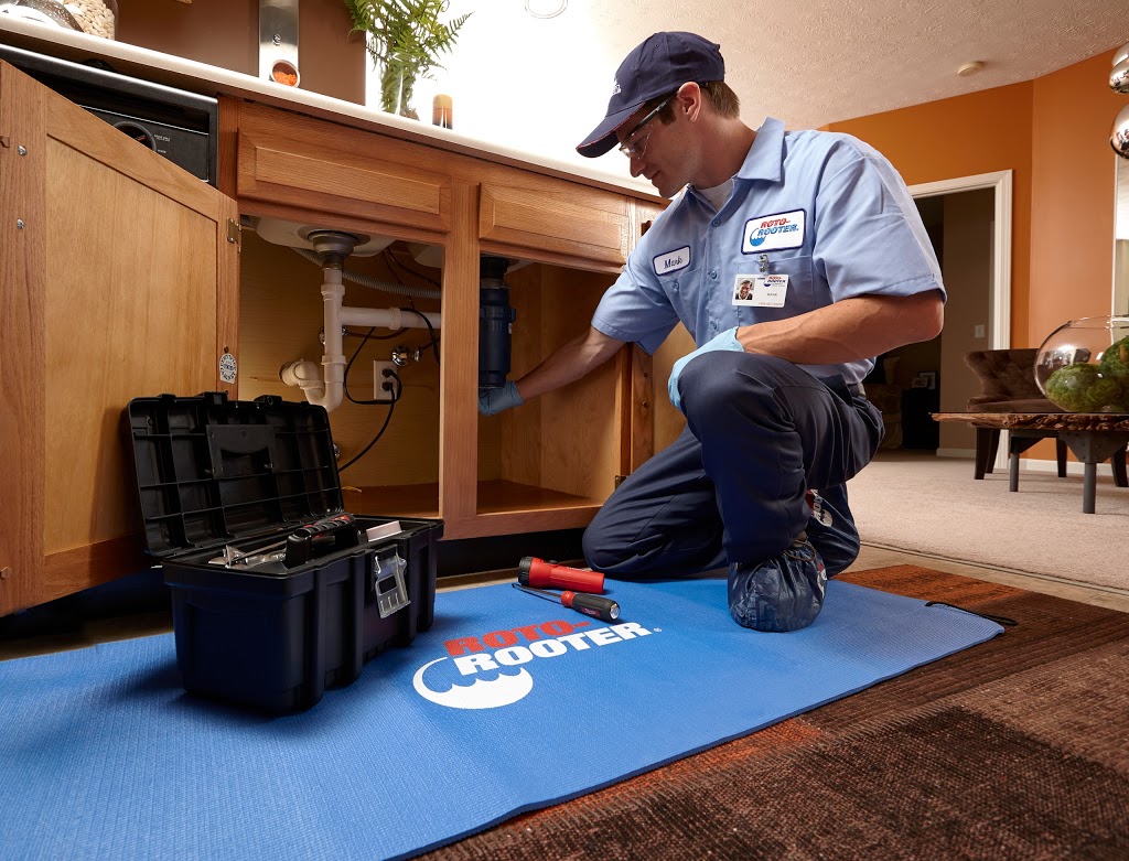 Roto-Rooter Plumbing & Water Cleanup | 470B Parkdale Ave N, Hamilton, ON L8H 5Y2, Canada | Phone: (905) 545-0940