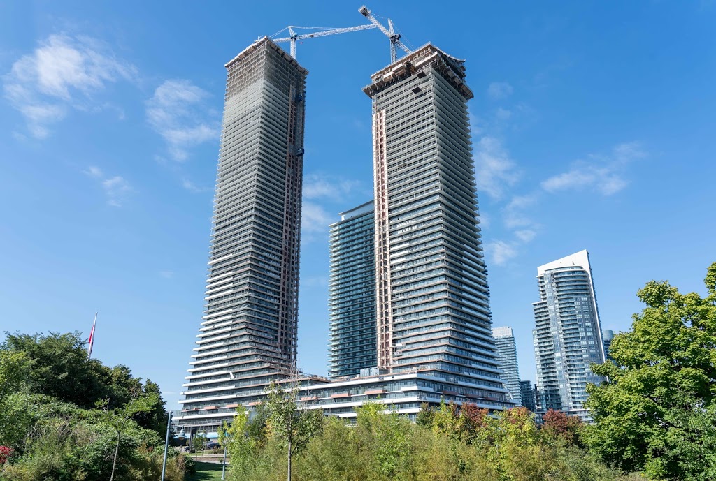 Century 21 Hallmark Realty Inc., Brokerage | 16 Brookers Ln #12a, Etobicoke, ON M8V 0A5, Canada | Phone: (647) 348-8222