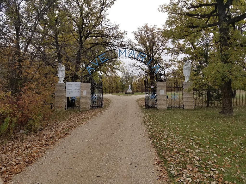 Log Haven Lodge | 5 Hebert Street, Saint Malo, MB R0A 1T0, Canada | Phone: (204) 712-7086