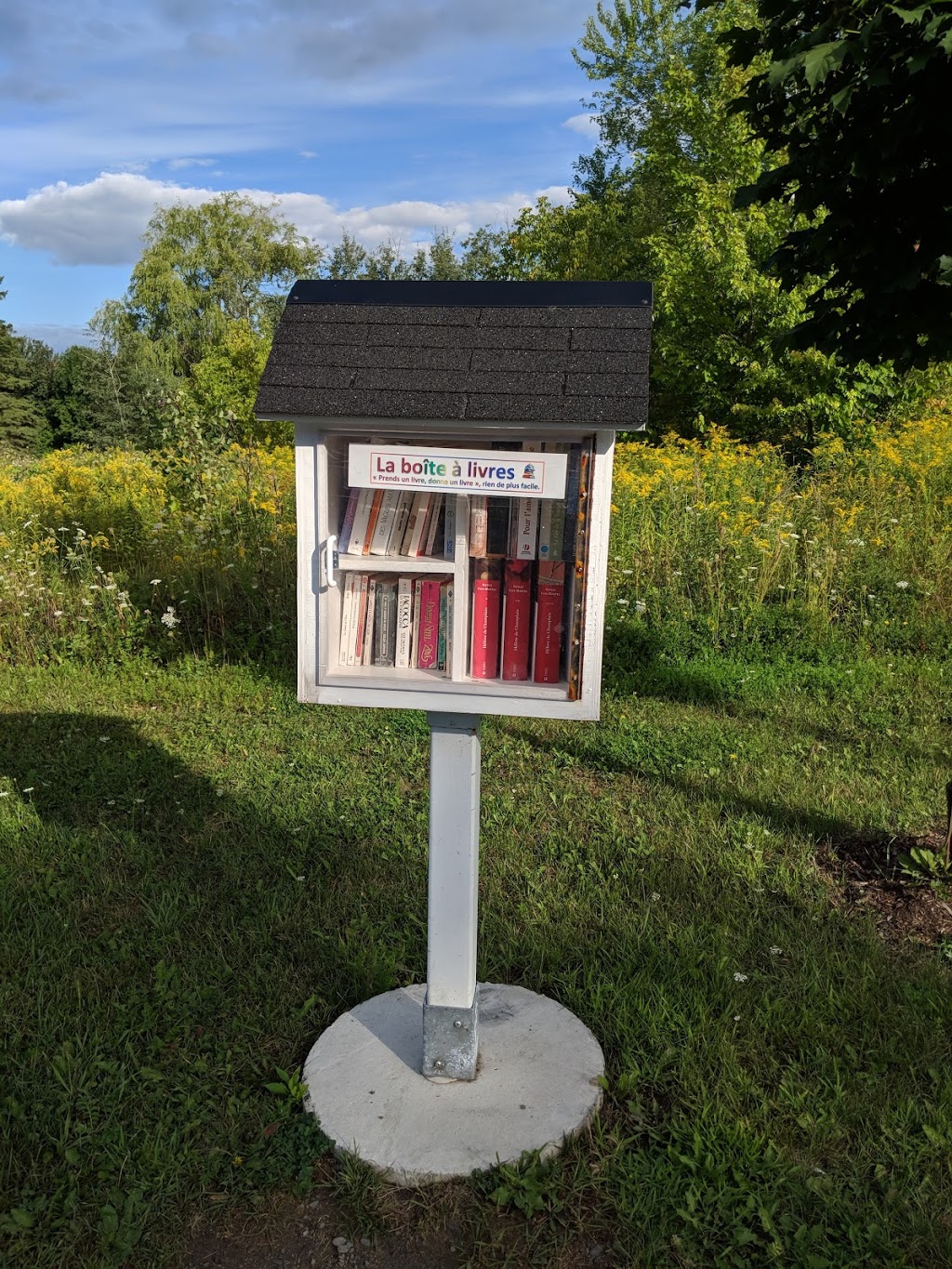 Box Books | 981 Rue de la Canardière, Saint-Jérôme, QC J5L, Canada