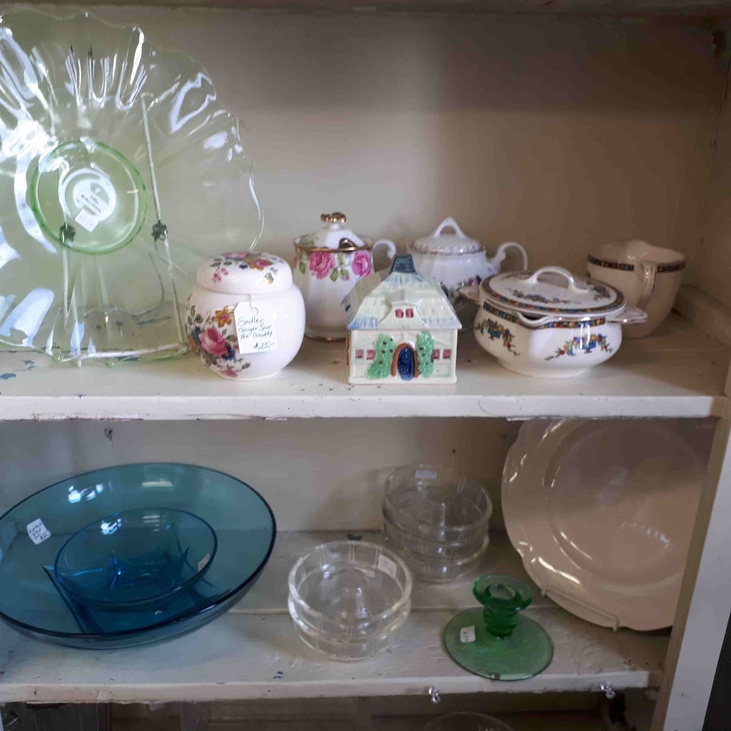 Teddys Antiques | Located Inside The Flower Garden, 185 Ontario St, Burks Falls, ON P0A 1C0, Canada | Phone: (705) 382-1006