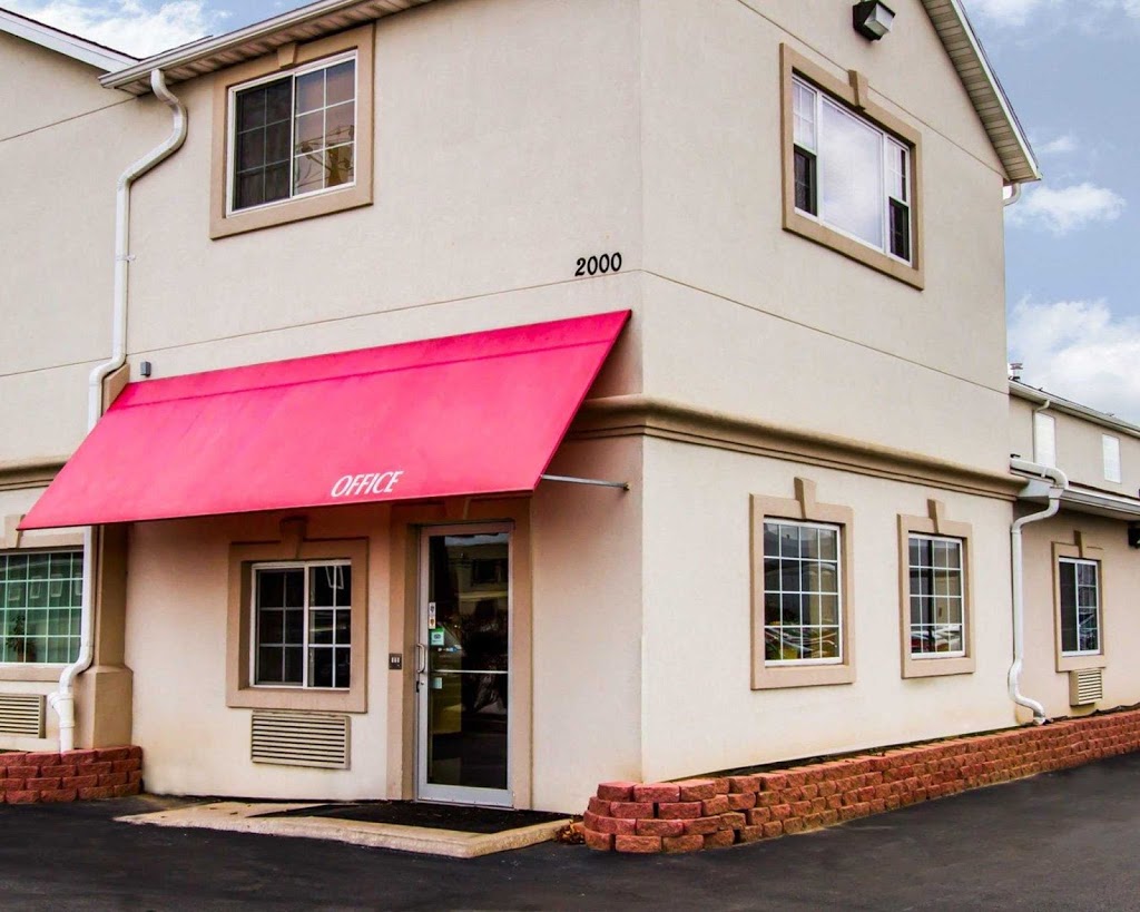 Econo Lodge Tonawanda I-290 | 2000 Niagara Falls Blvd, Tonawanda, NY 14150, USA | Phone: (716) 694-6696