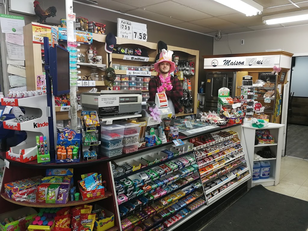 Depanneur Aux Quatre-Vents | Sainte-Catherine-de-Hatley, QC J0B 1W0, Canada | Phone: (819) 847-0602