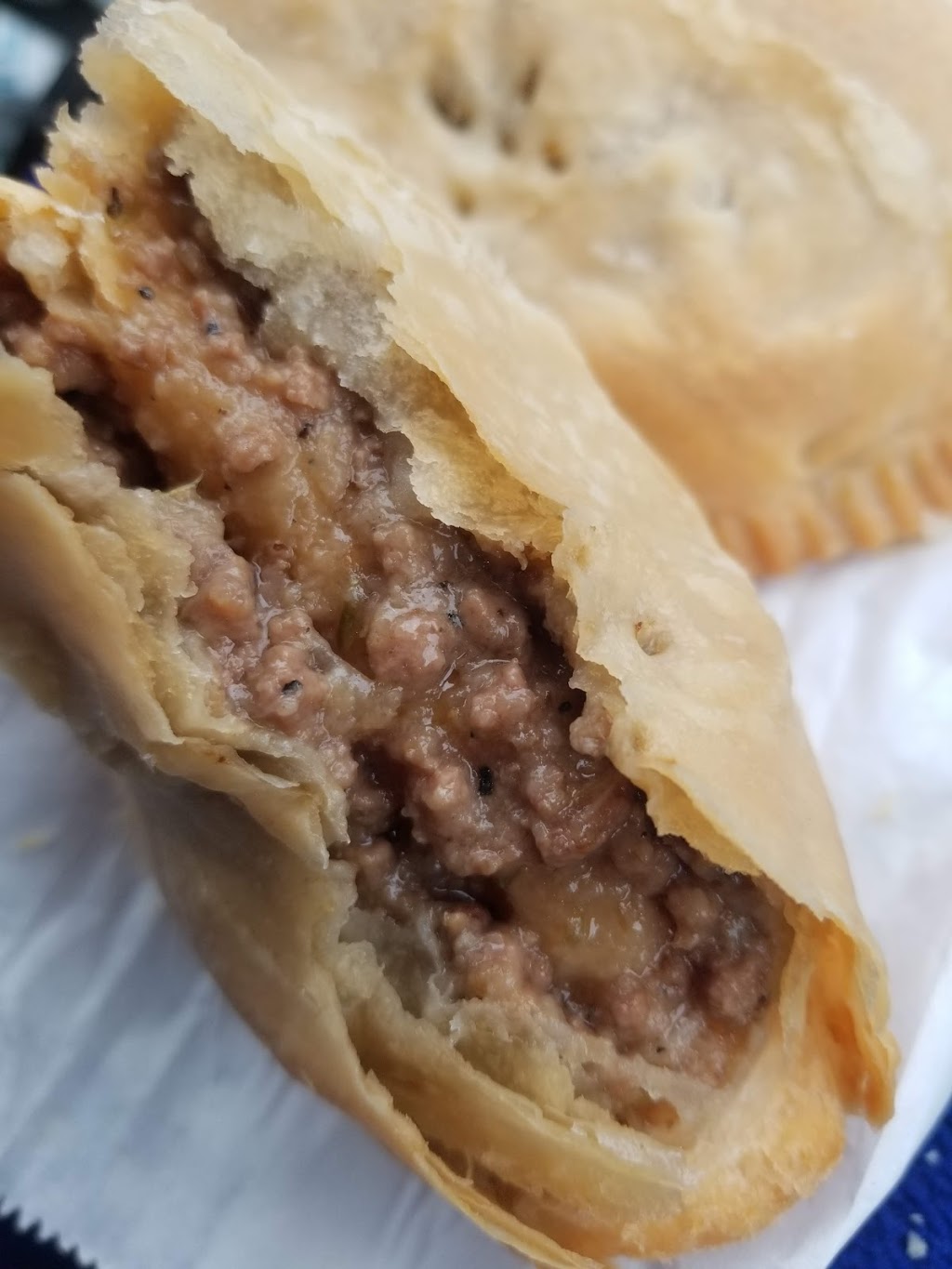 The Patty Shop | 4019 Macdonald St, Vancouver, BC V6L 1R3, Canada | Phone: (604) 738-2144