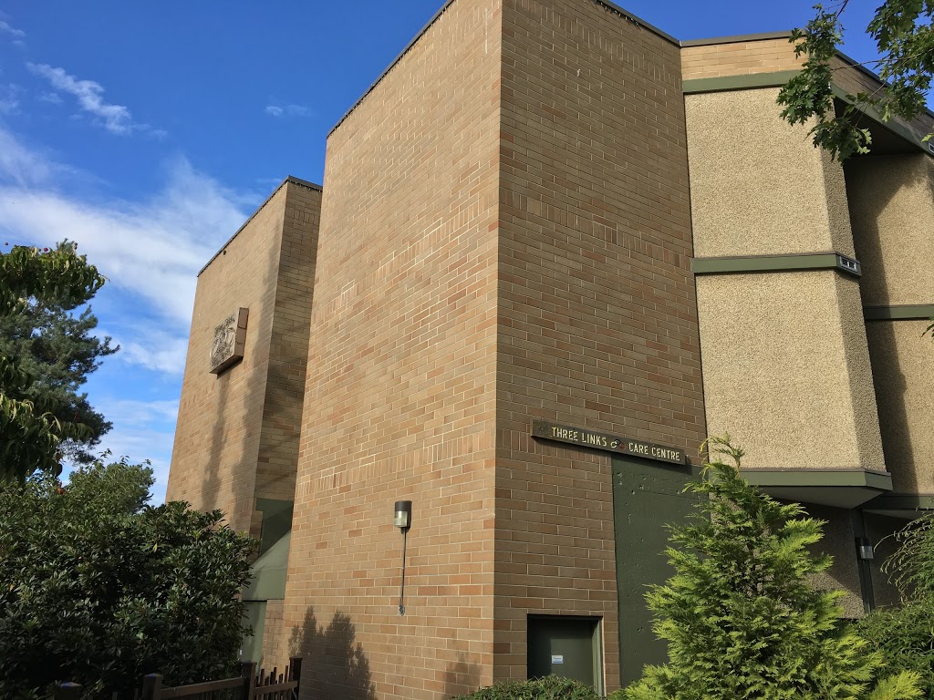 Three Links Care Centre | 2934 E 22nd Ave, Vancouver, BC V5M 2Y4, Canada | Phone: (604) 434-7211