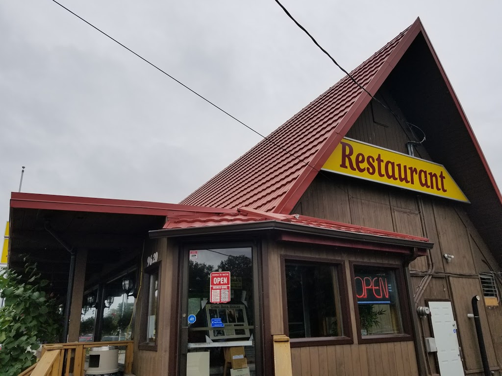 Washago Village Restaurant | 9620 Highway 11 South, Washago, ON L0K 2B0, Canada | Phone: (705) 689-0782
