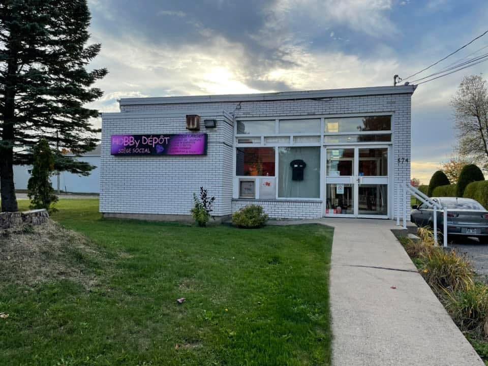 Hobby dépôt, siège social | 374 Rue Principale, Daveluyville, QC G0Z 1C0, Canada | Phone: (450) 288-1012