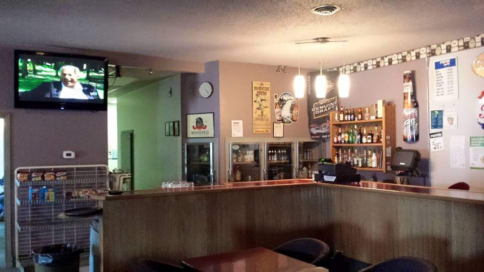 Somerset Hotel | 271 Carlton Ave, Somerset, MB R0G 2L0, Canada | Phone: (204) 744-2112