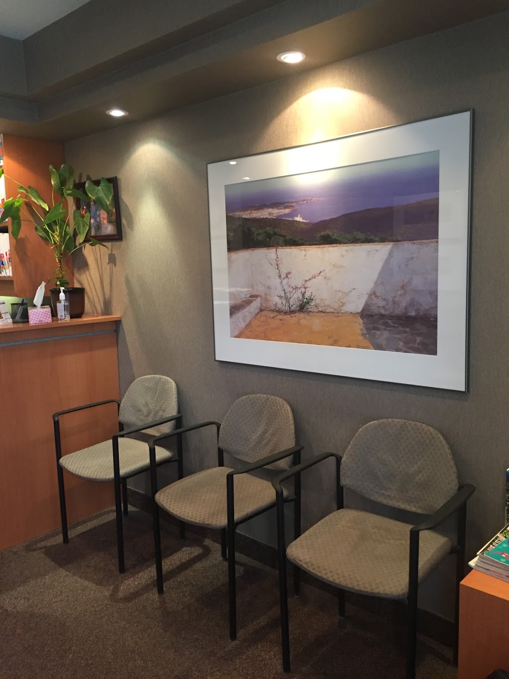 Yonge & 407 Family Dentistry | 8131 Yonge St unit 202, Thornhill, ON L3T 2C6, Canada | Phone: (905) 731-8858