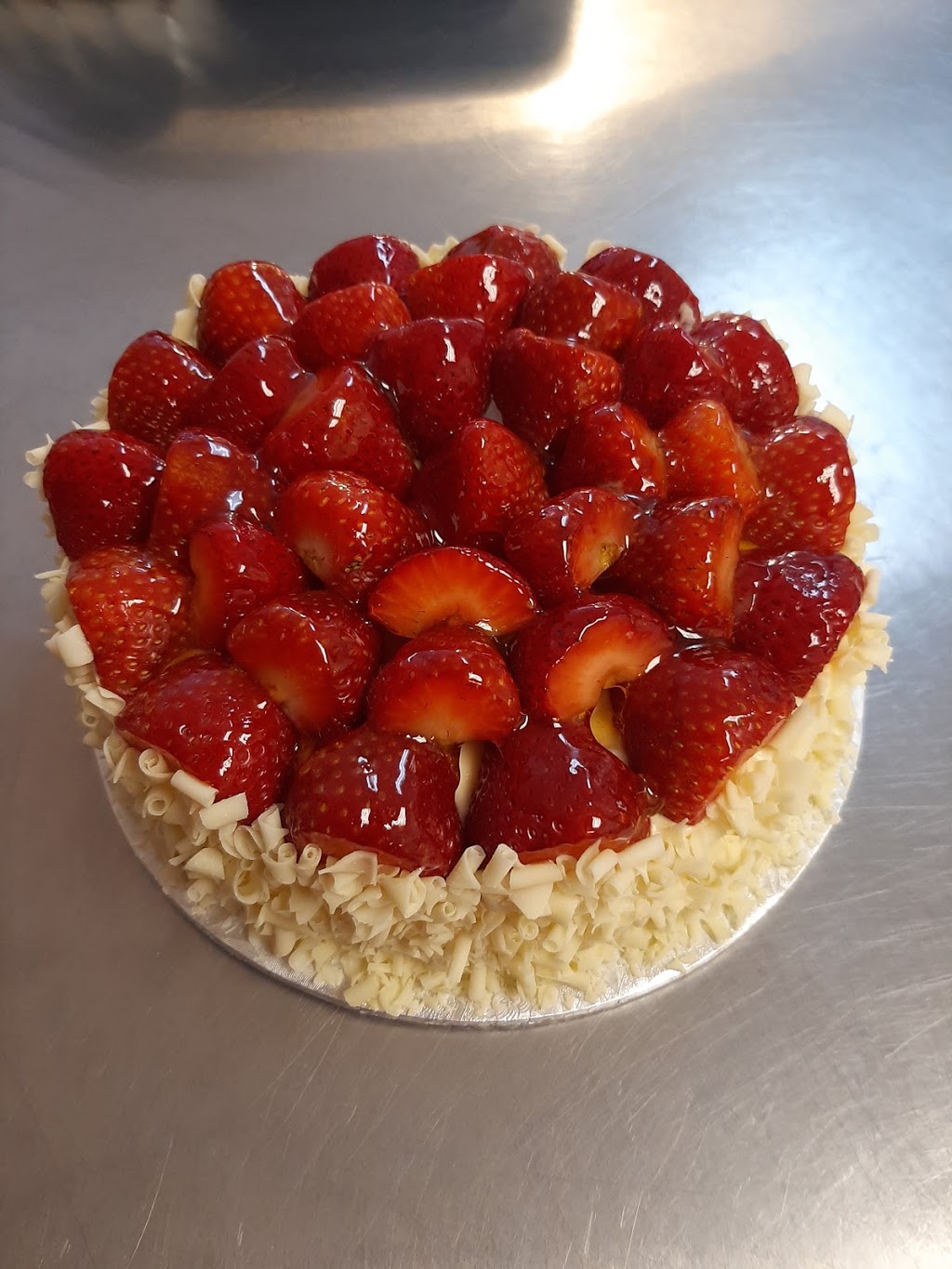 Fil Euro Bakery | 2348 Dufferin St, York, ON M6E 3S4, Canada | Phone: (647) 350-6022