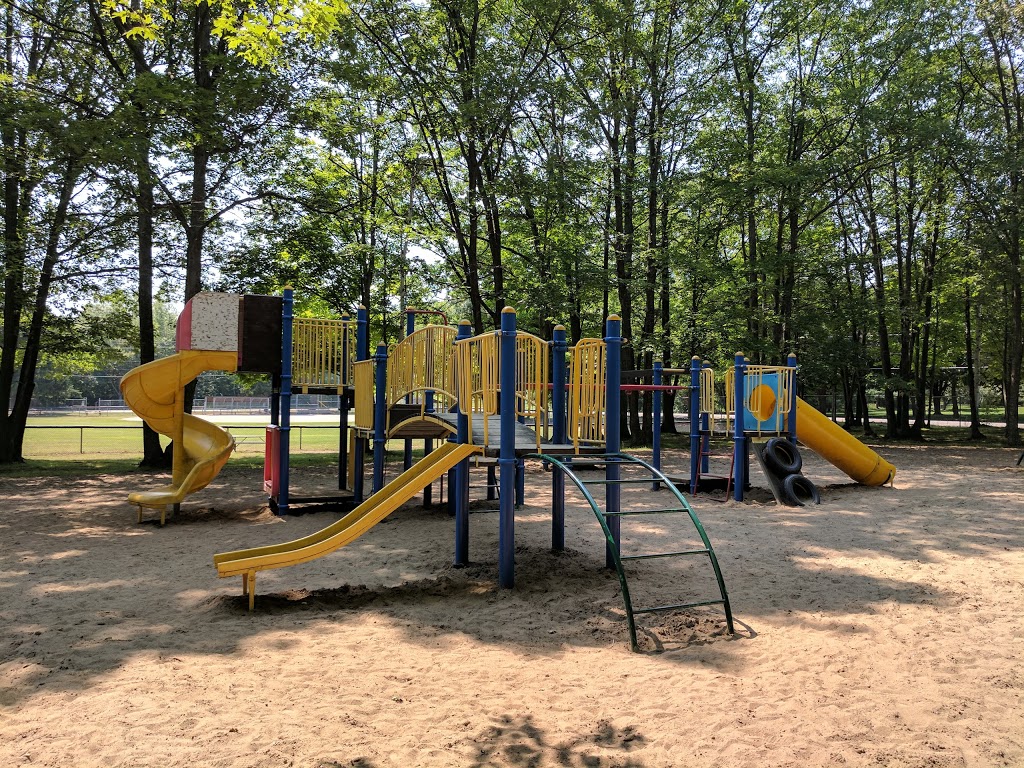 Toanche Park | 771 Champlain Rd, Tiny, ON L9M 0E3, Canada | Phone: (705) 526-4204