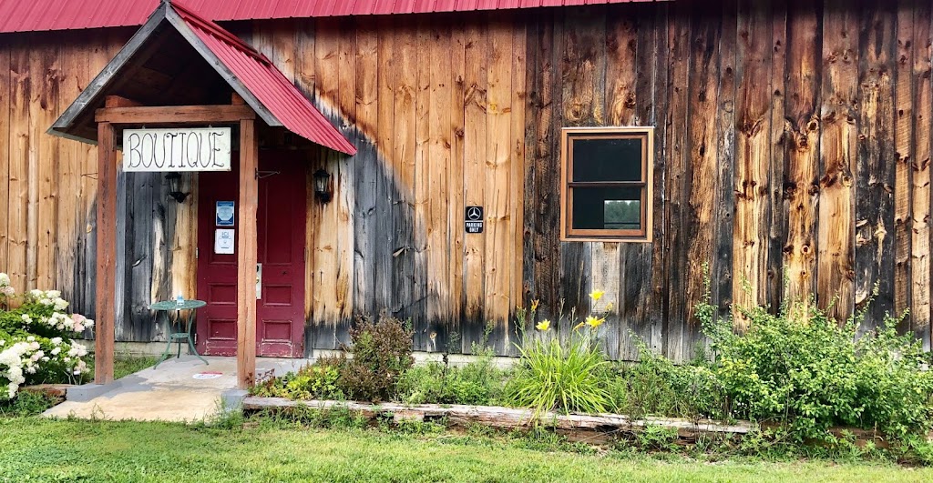 Domaine de Pontiac Village | 1259 Chem. du Cimetière, Quyon, QC J0X 2V0, Canada | Phone: (819) 458-3628