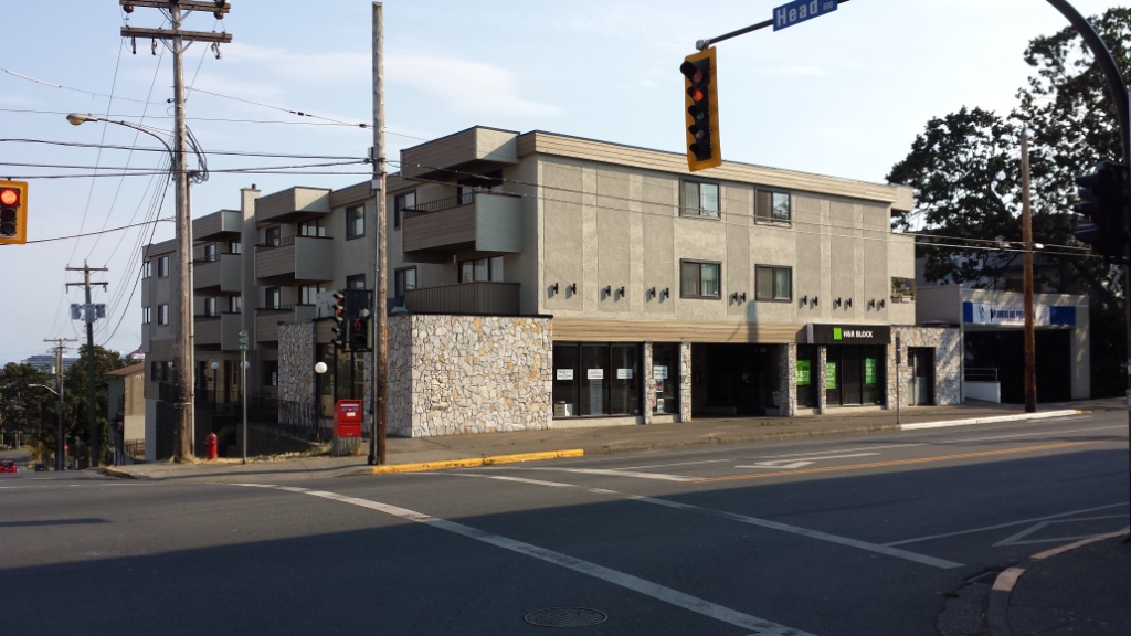 West Bay Landing | 903 Esquimalt Rd, Victoria, BC V9A 3M7, Canada | Phone: (250) 383-7412