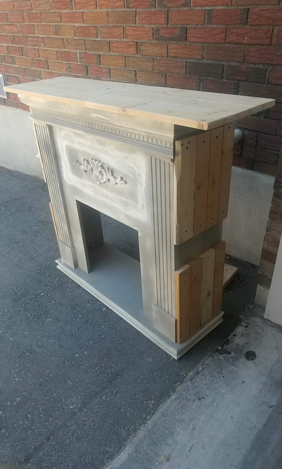 Rustic N Reclaimed | 52 Cadillac Ave N, Oshawa, ON L1G 6B7, Canada | Phone: (647) 829-4791