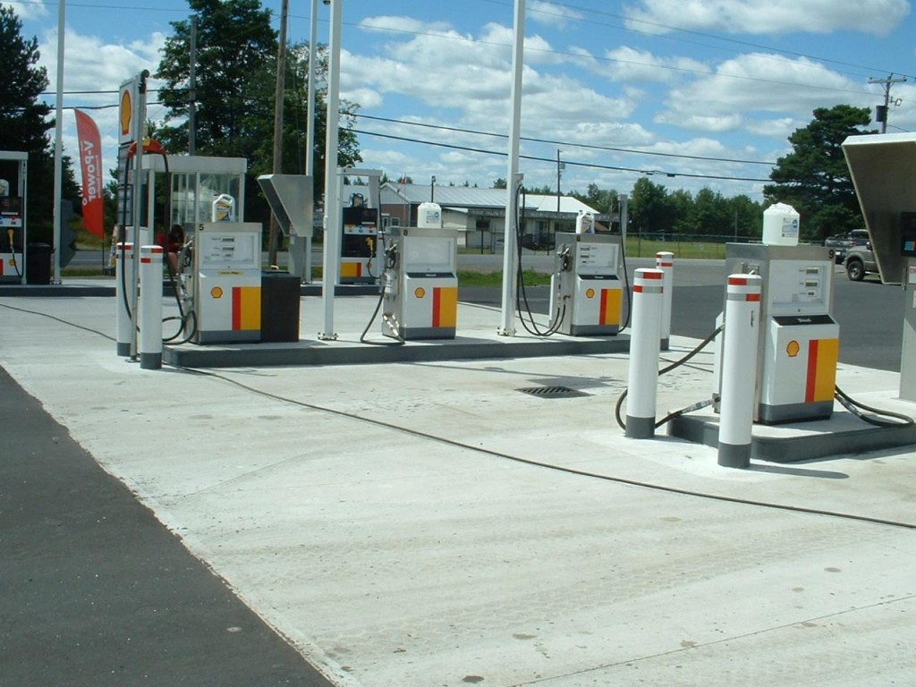 Huntsville Fuels | 400 Ravenscliffe Rd, Huntsville, ON P1H 1L7, Canada | Phone: (705) 789-2601