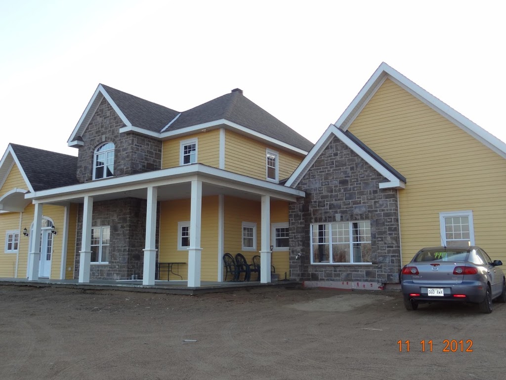 Les Couvertures José Beausoleil Inc | 3230 Rang du Haut de la Rivière, Sainte-Élisabeth, QC J0K 2J0, Canada | Phone: (450) 759-3894