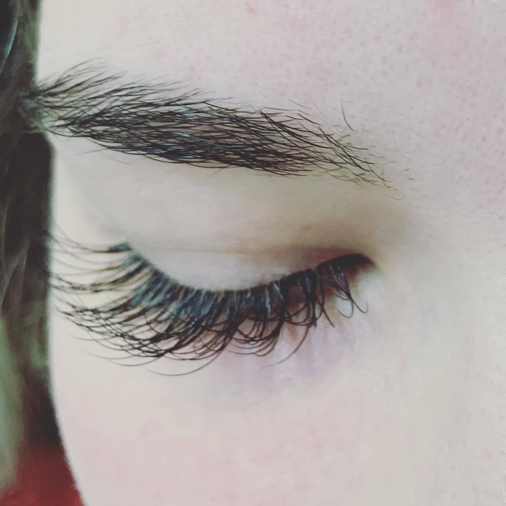 She Aint Me Lashes and Nails | 164 Hamilton Regional Rd 8, Stoney Creek, ON L8G 1C3, Canada | Phone: (905) 966-5364