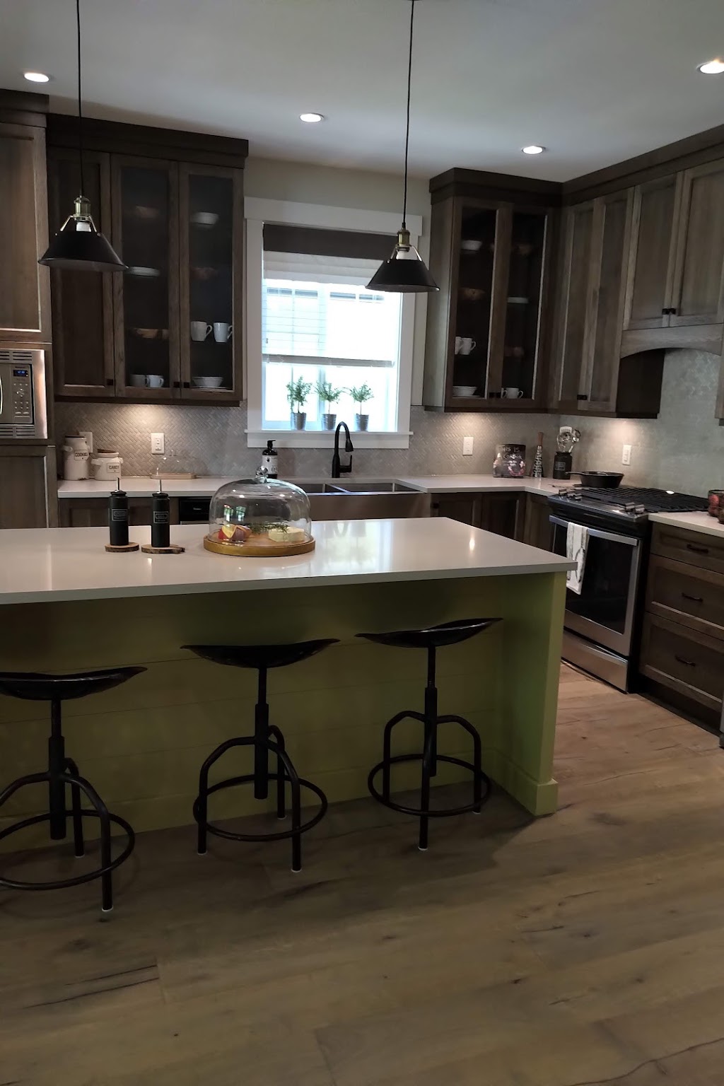 Creekside Mills | 1687 Columbia Valley Rd, Lindell Beach, BC V2R 4X2, Canada | Phone: (877) 901-3134