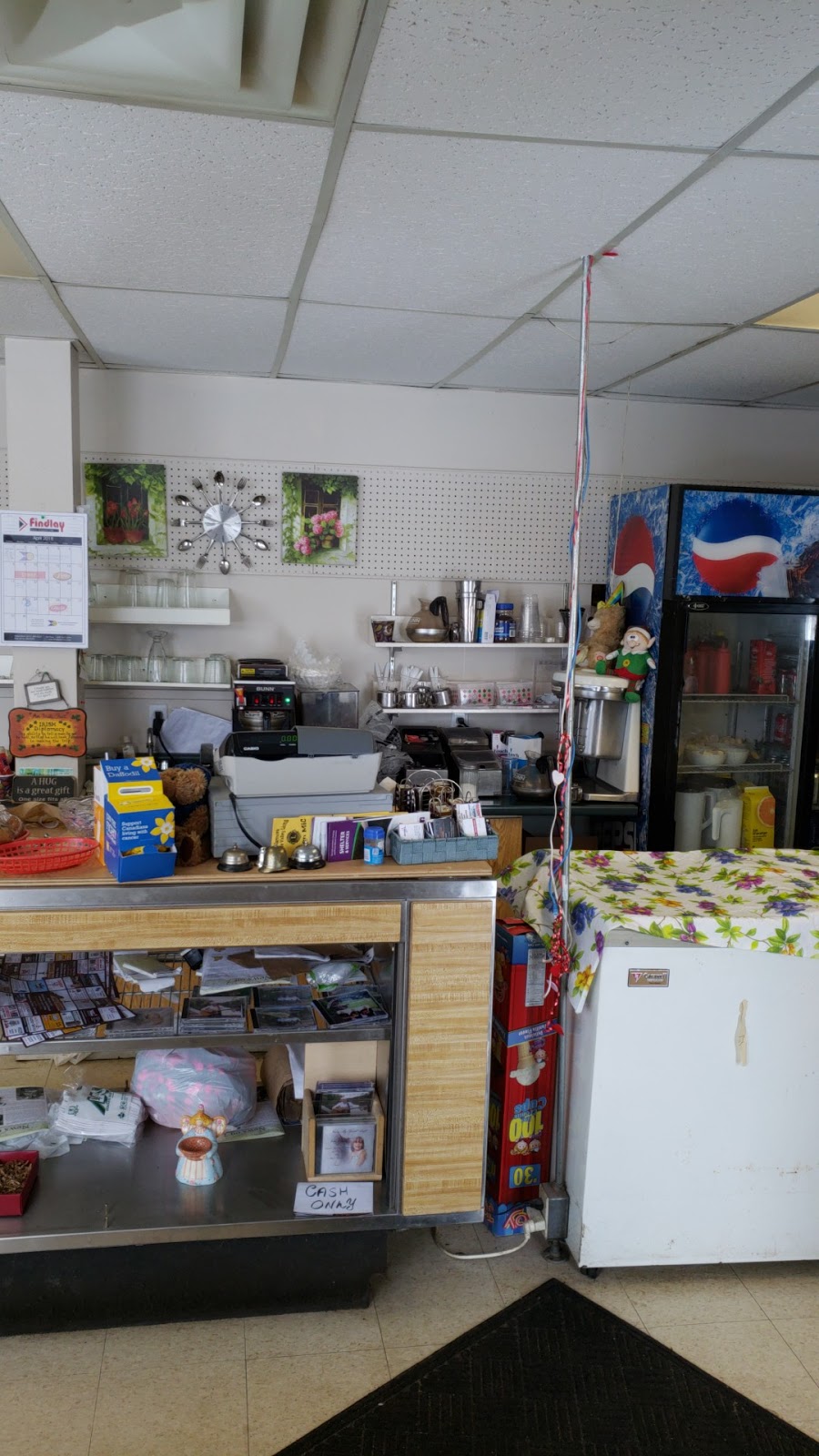Theresas | 93 Matthew St, Marmora, ON K0K 2M0, Canada | Phone: (613) 472-2000
