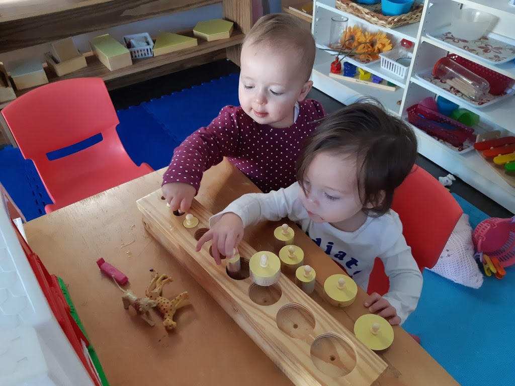 Little folks home montessori | 71-61 Meritage Ln, Hamilton, ON L8G 0B4, Canada | Phone: (416) 666-9781