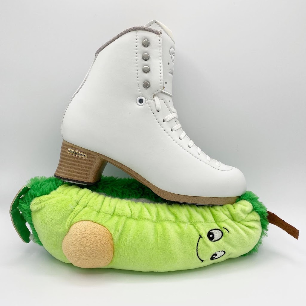 Cyclone Taylor Figure Skating | 1005 W 49th Ave, Vancouver, BC V6M 2P7, Canada | Phone: (604) 264-9261