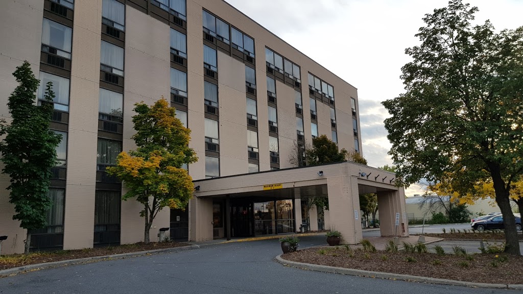 Days Inn by Wyndham Ottawa West | 350 Moodie Dr, Nepean, ON K2H 8G3, Canada | Phone: (613) 726-1717