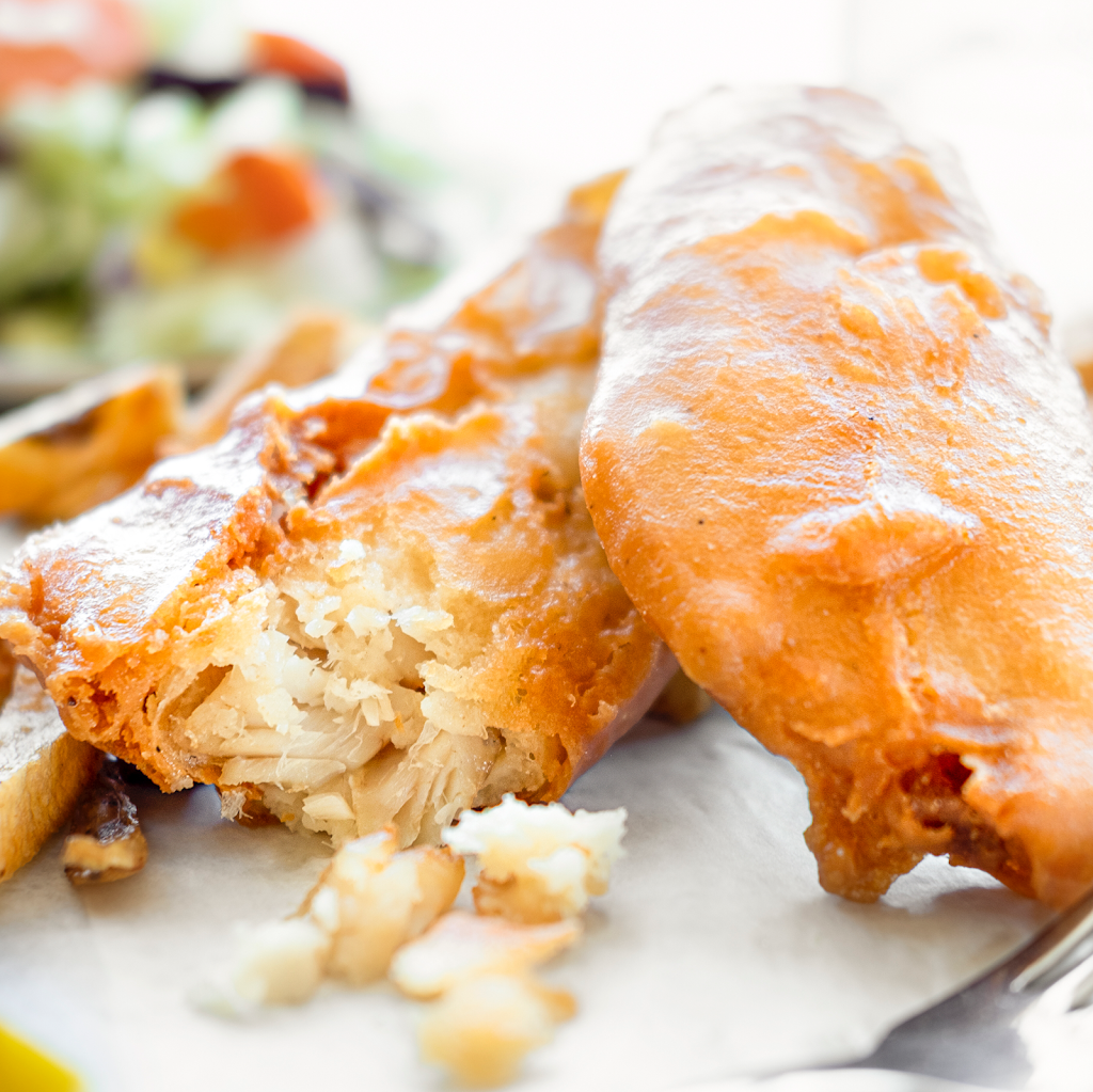 Harrys Restaurant | 16 Base Line Rd W, London, ON N6J 1V2, Canada | Phone: (519) 438-1360