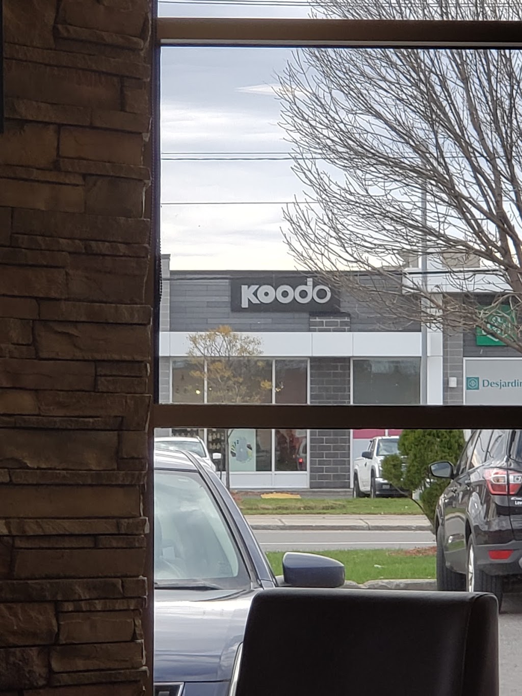 Telus / Koodo StEustache Détaillant Autorisé 763 Bd ArthurSauvé