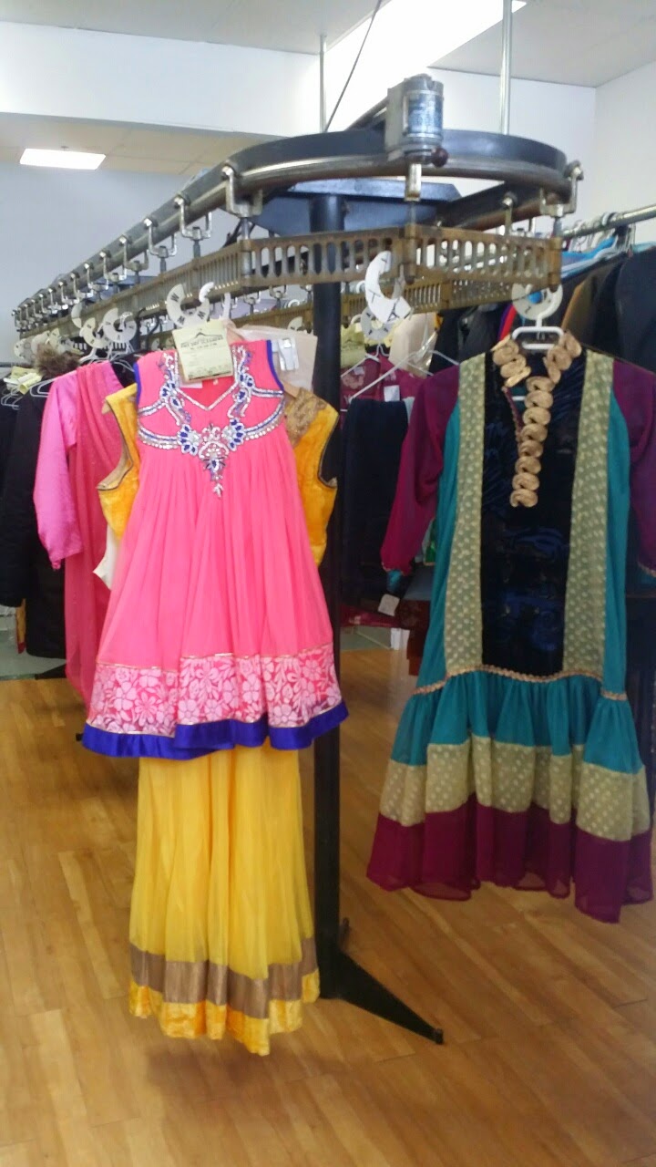 New Pro Dry Cleaners | 525 Markham Rd #2, Scarborough, ON M1H 2A1, Canada | Phone: (416) 438-5700