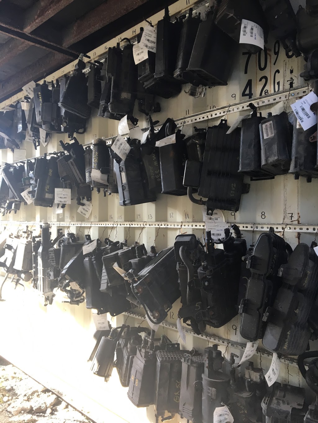 Recyclage Laval | 10 Rue Gélinas, Laval, QC H7M 3S9, Canada | Phone: (450) 668-4447