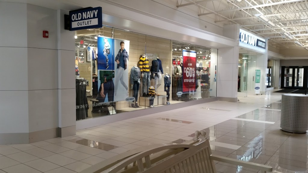 Old Navy Outlet | 1900 Military Rd, Niagara Falls, NY 14304, USA | Phone: (716) 371-4401