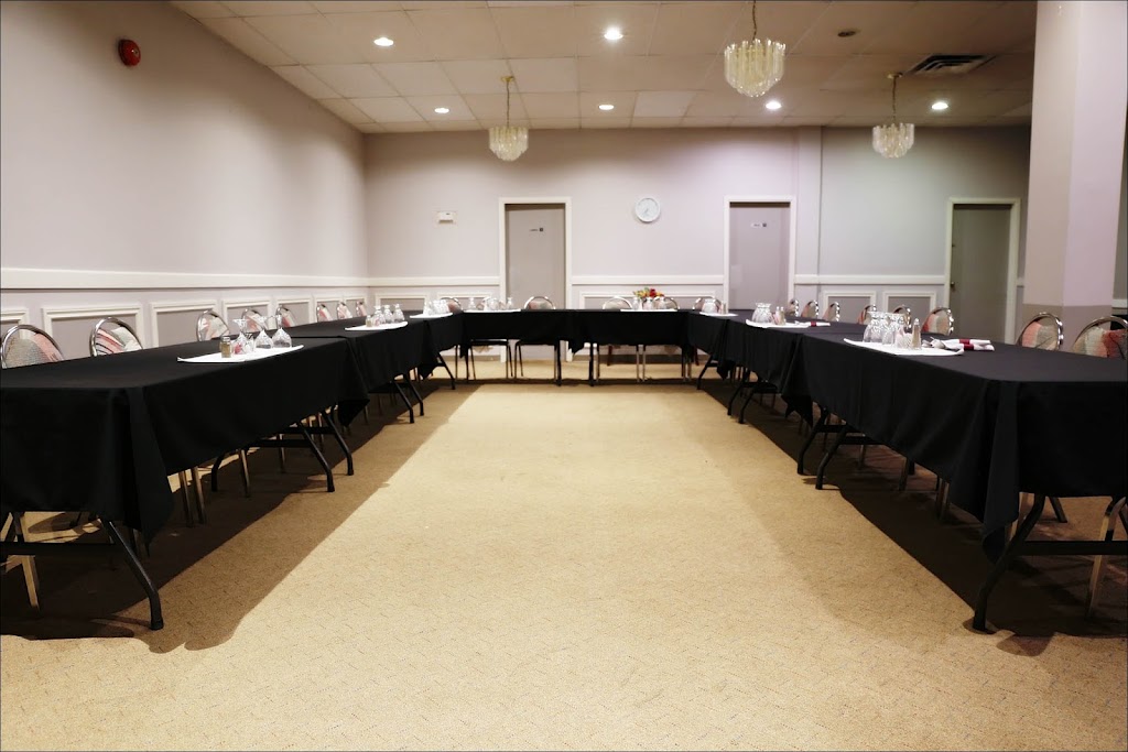 Tamarack Motor Inn | 4904 45 St, Rocky Mountain House, AB T4T 1P2, Canada | Phone: (403) 845-5252