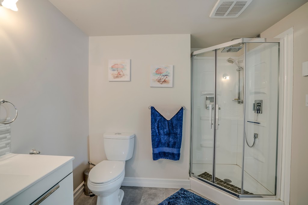 La Belle Amour du Lac | 250 Rue Ste Marie, Lac-aux-Sables, QC G0M 1X0, Canada | Phone: (581) 994-4315