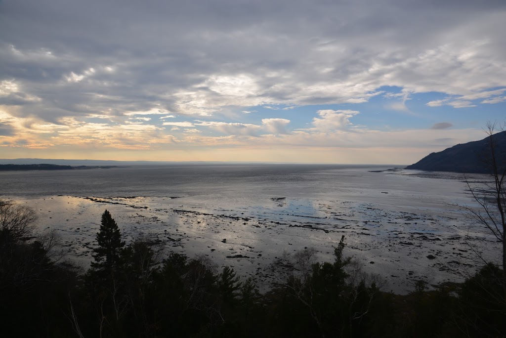 Résidence touristique lAccalmie | 8 Chem. du Vieux Quai, Baie-Saint-Paul, QC G3Z 1C2, Canada | Phone: (418) 435-1551