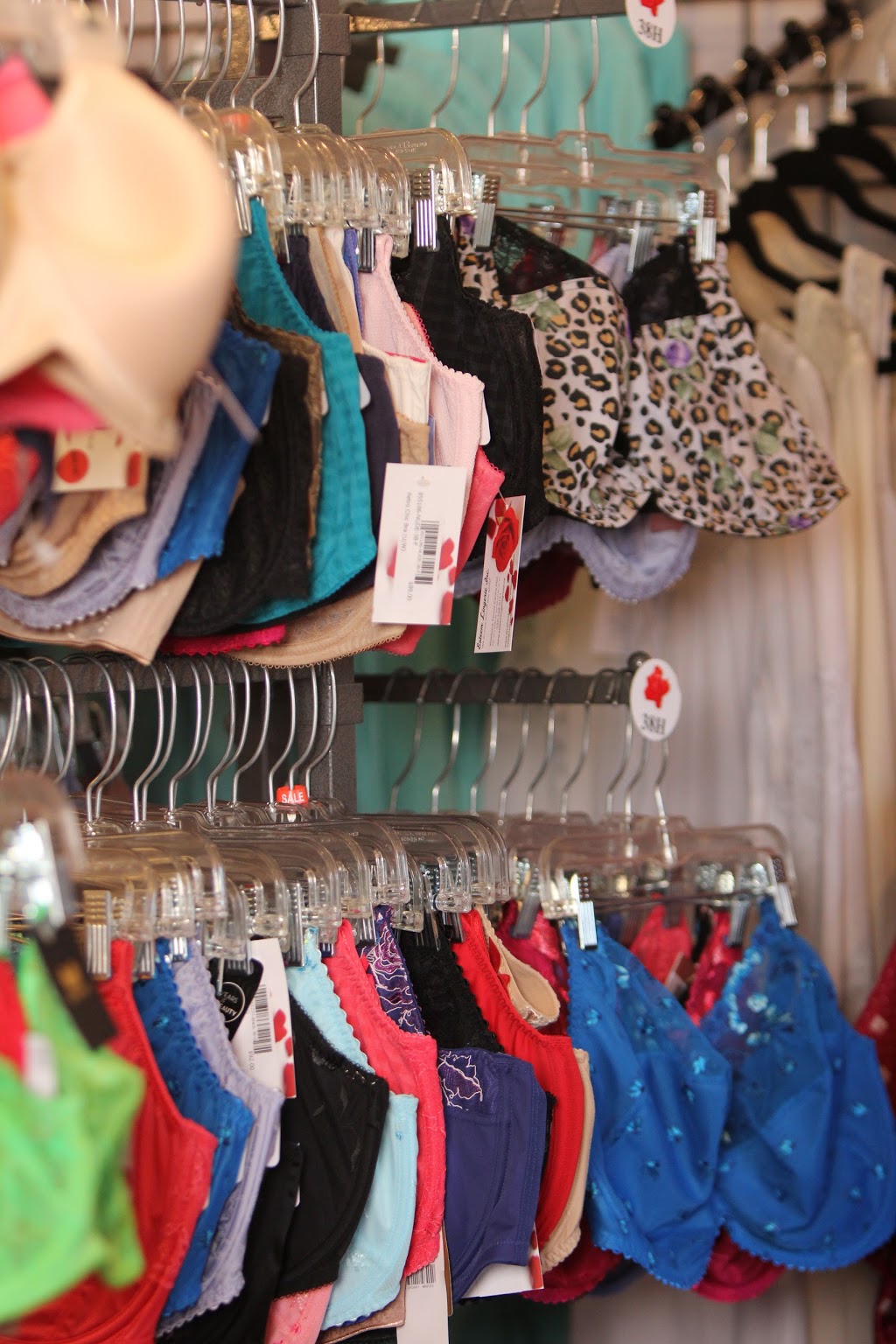 Esteem Lingerie | 2484 Main Street #23, Westridge Shopping Centre, West Kelowna, BC V4T 2G2, Canada | Phone: (250) 768-0171