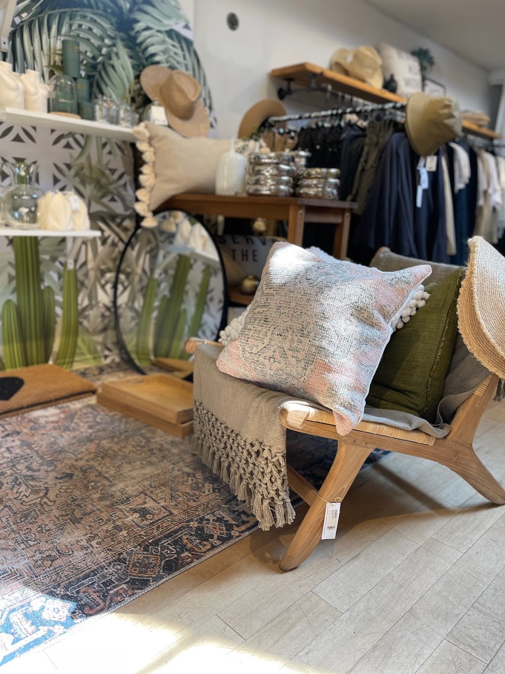 The Latest Scoop | 2242 W 4th Ave, Vancouver, BC V6K 1N8, Canada | Phone: (778) 379-1400