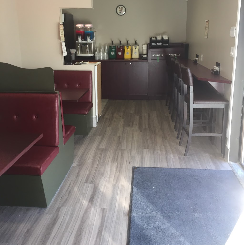 Restaurant Doddly Pizza | 251 Avenue Lambert, Beauceville, QC G5X 1R8, Canada | Phone: (418) 774-3221