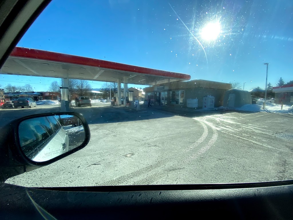 Petro-Canada & Car Wash | 2180 Montreal Rd, Gloucester, ON K1J 1G4, Canada | Phone: (613) 742-6534