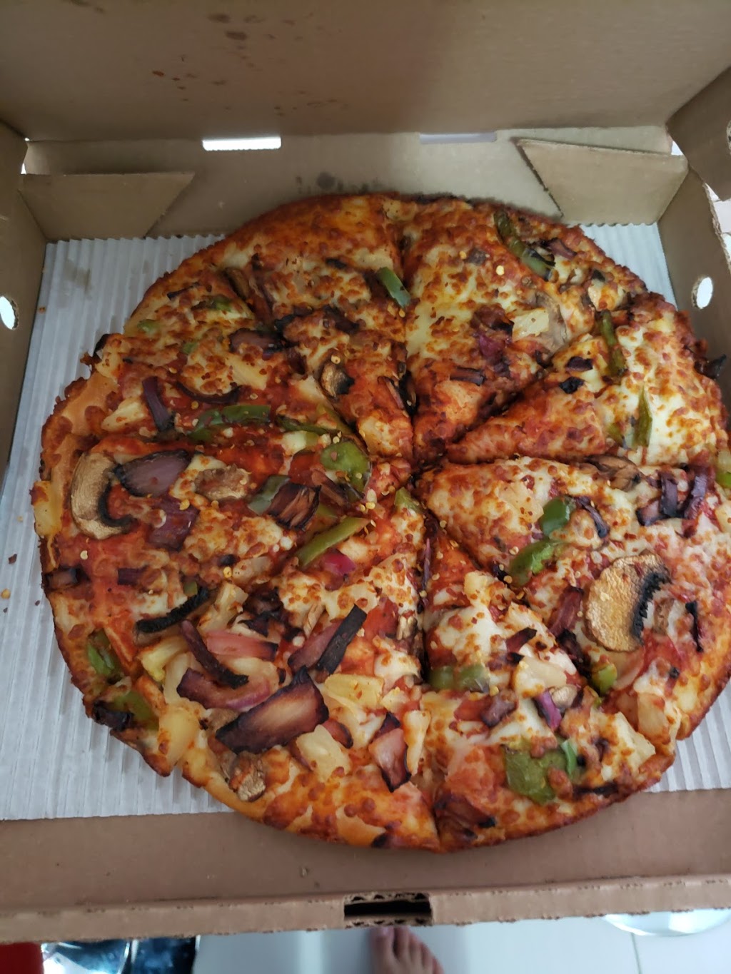 Pizza Hut | 9990 The Gore Rd, Brampton, ON L6P 2L1, Canada | Phone: (289) 948-1078