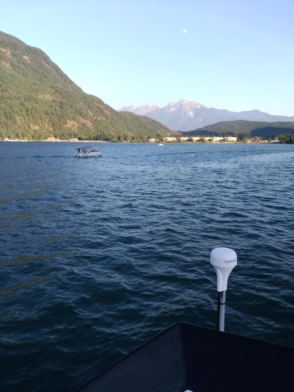 Shoreline Tours | 100 Esplanade Ave, Harrison Hot Springs, BC V0M 1K0, Canada | Phone: (604) 796-3100