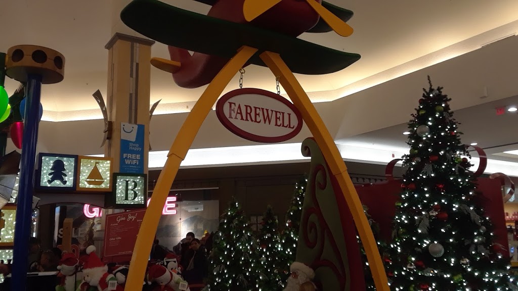 Santa at Kildonan Place | 1555 Regent Ave W, Winnipeg, MB R2C 4J2, Canada