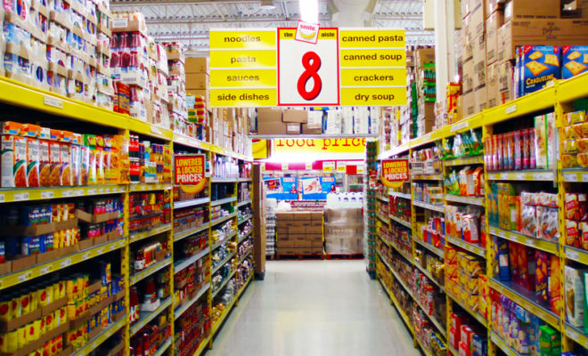 Farzins No Frills | 4040 Creditview Rd, Mississauga, ON L5C 3Y8, Canada | Phone: (866) 987-6453