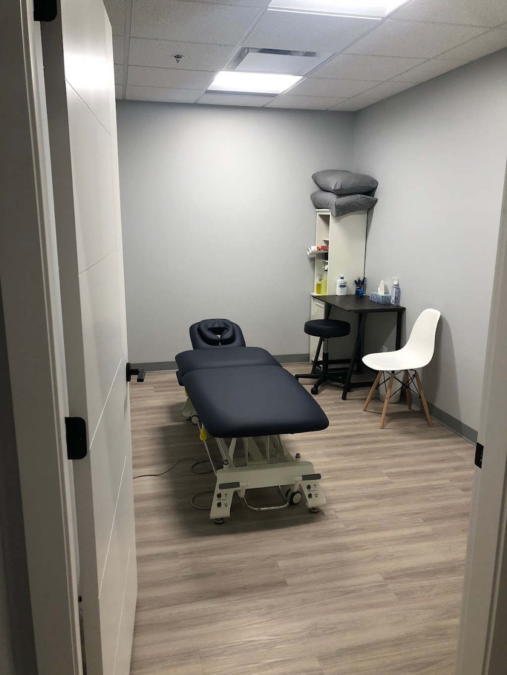 Driftwood Sport & Wellness | 3046 Merchant Wy Unit 118, Victoria, BC V9B 0H1, Canada | Phone: (250) 483-3929