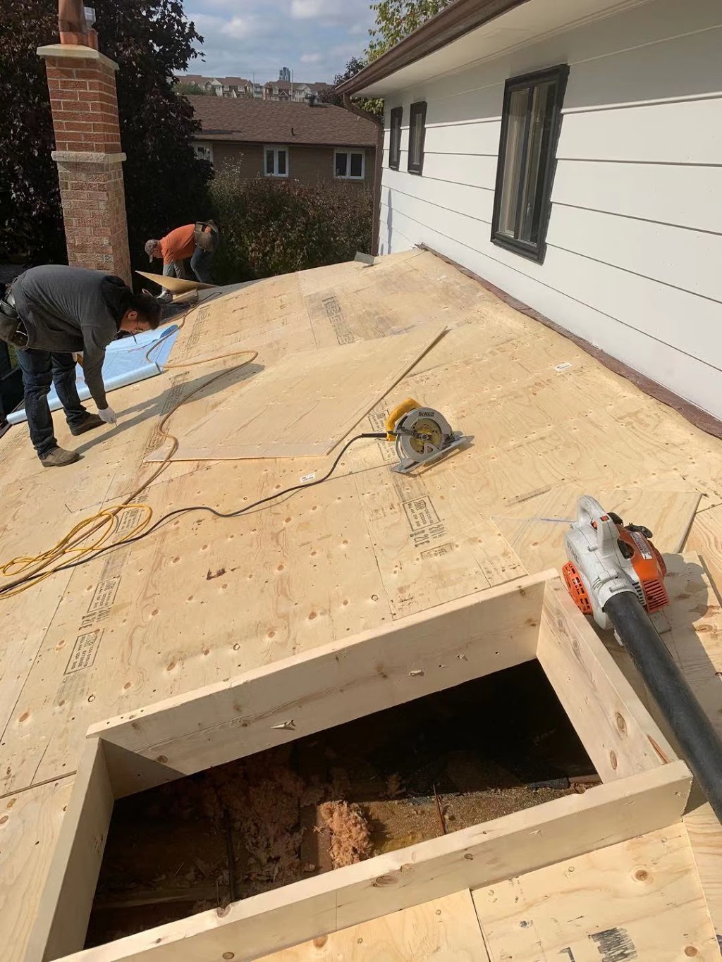 Panda Roofing | 81 Statesman Square, Scarborough, ON M1S 4H7, Canada | Phone: (647) 296-7881